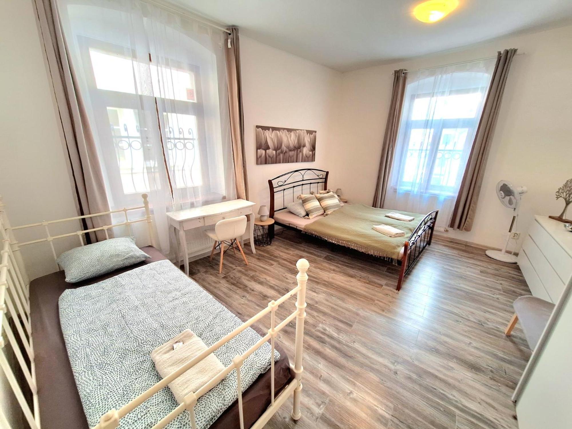 Apartment Emma - Old Town Bratislava Extérieur photo